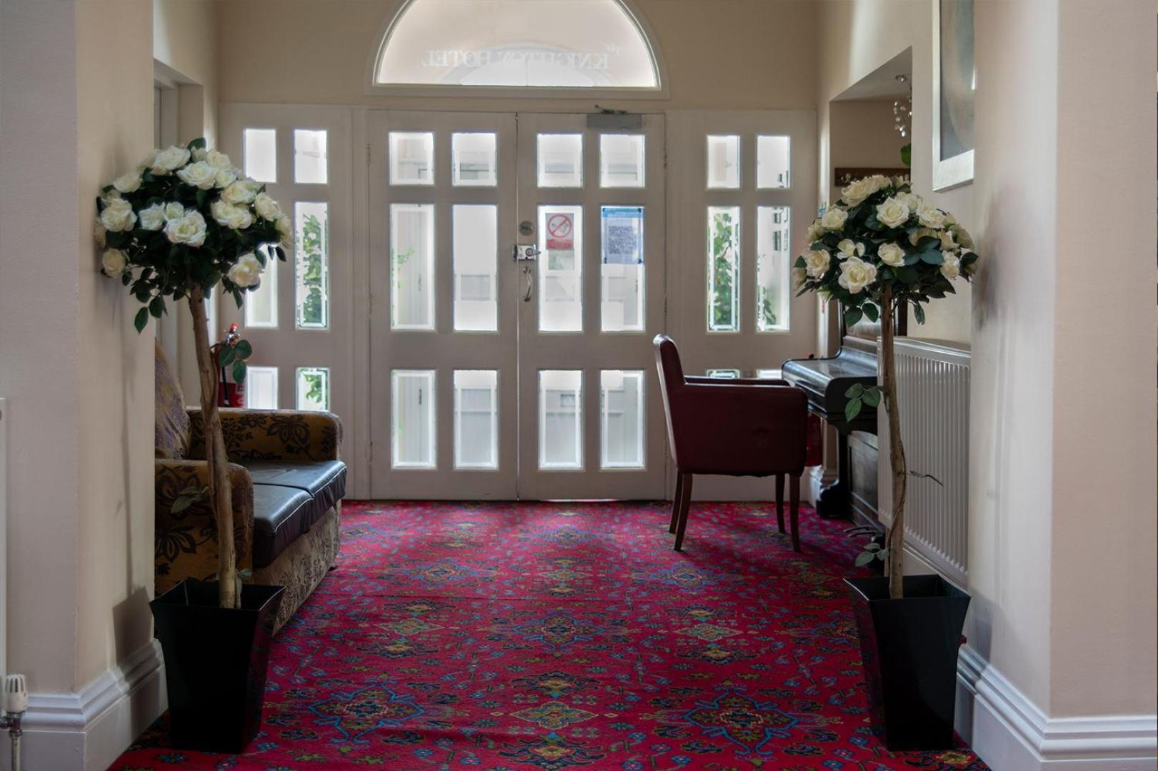 The Knighton Apartment ภายนอก รูปภาพ